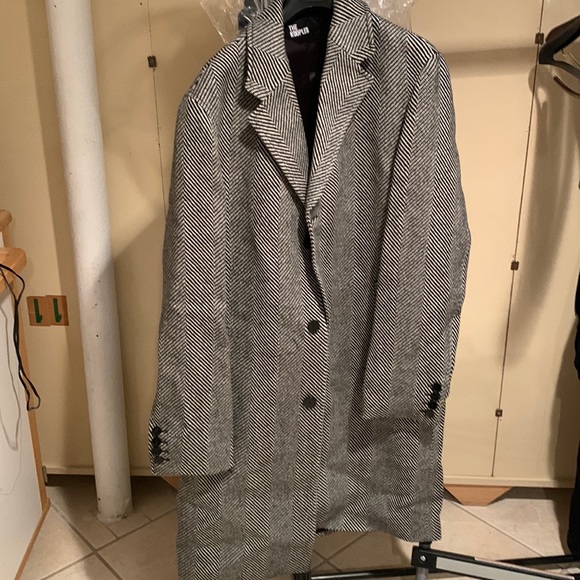 Patterned Wool Coat - Picture 2 of 8